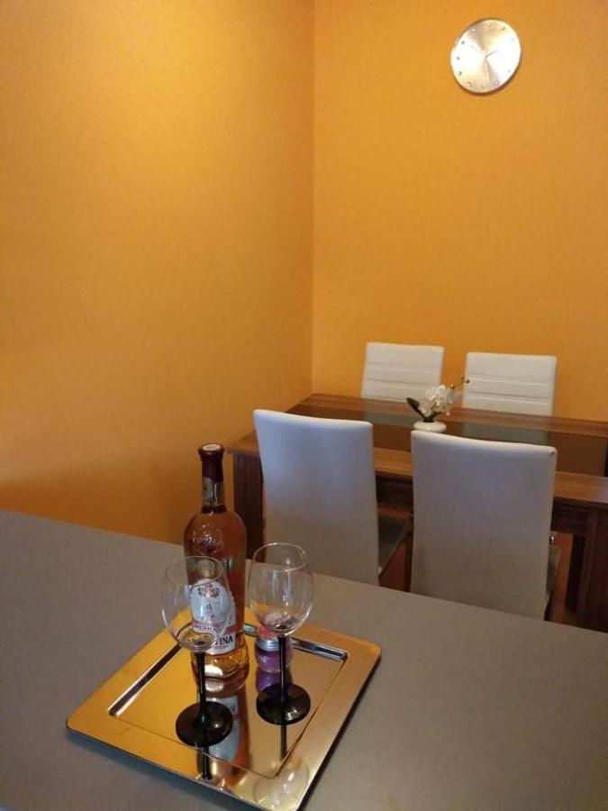 Apartman Naomi E12 โนวาเลสนา ภายนอก รูปภาพ