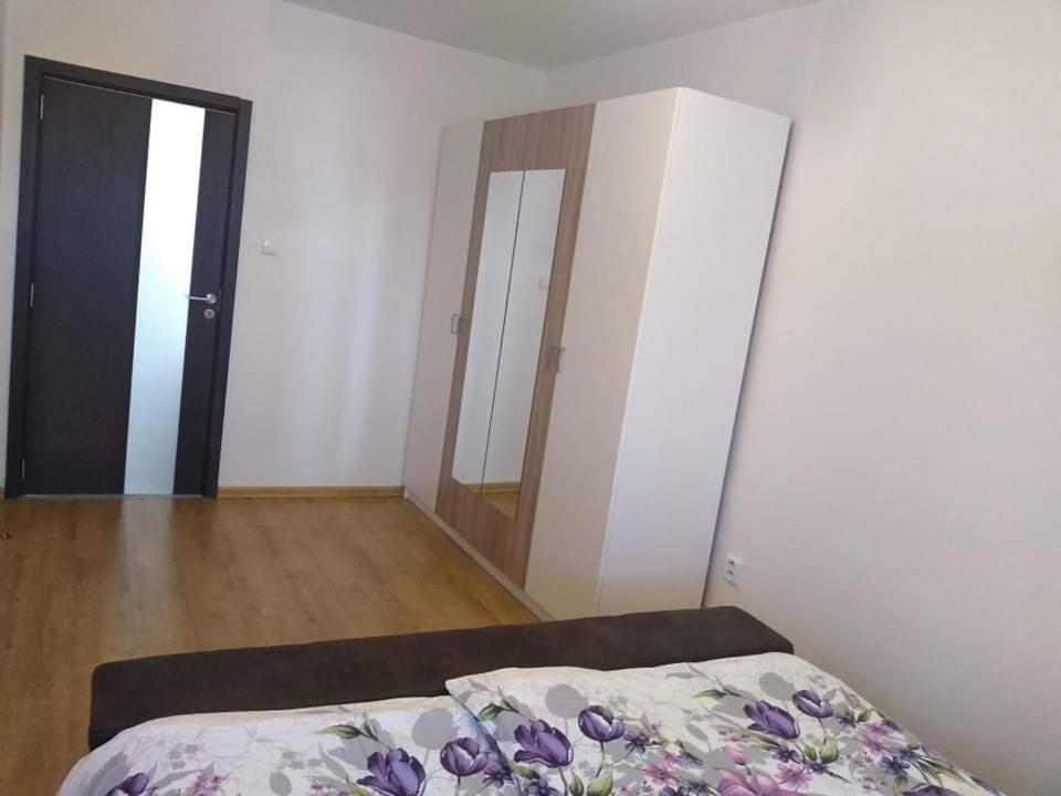 Apartman Naomi E12 โนวาเลสนา ภายนอก รูปภาพ